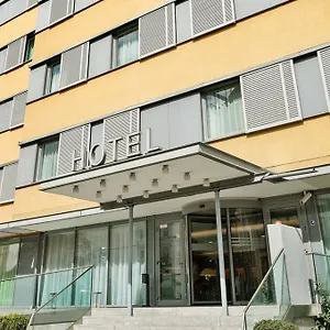 Hotel Courtyard Schönbrunn Wien